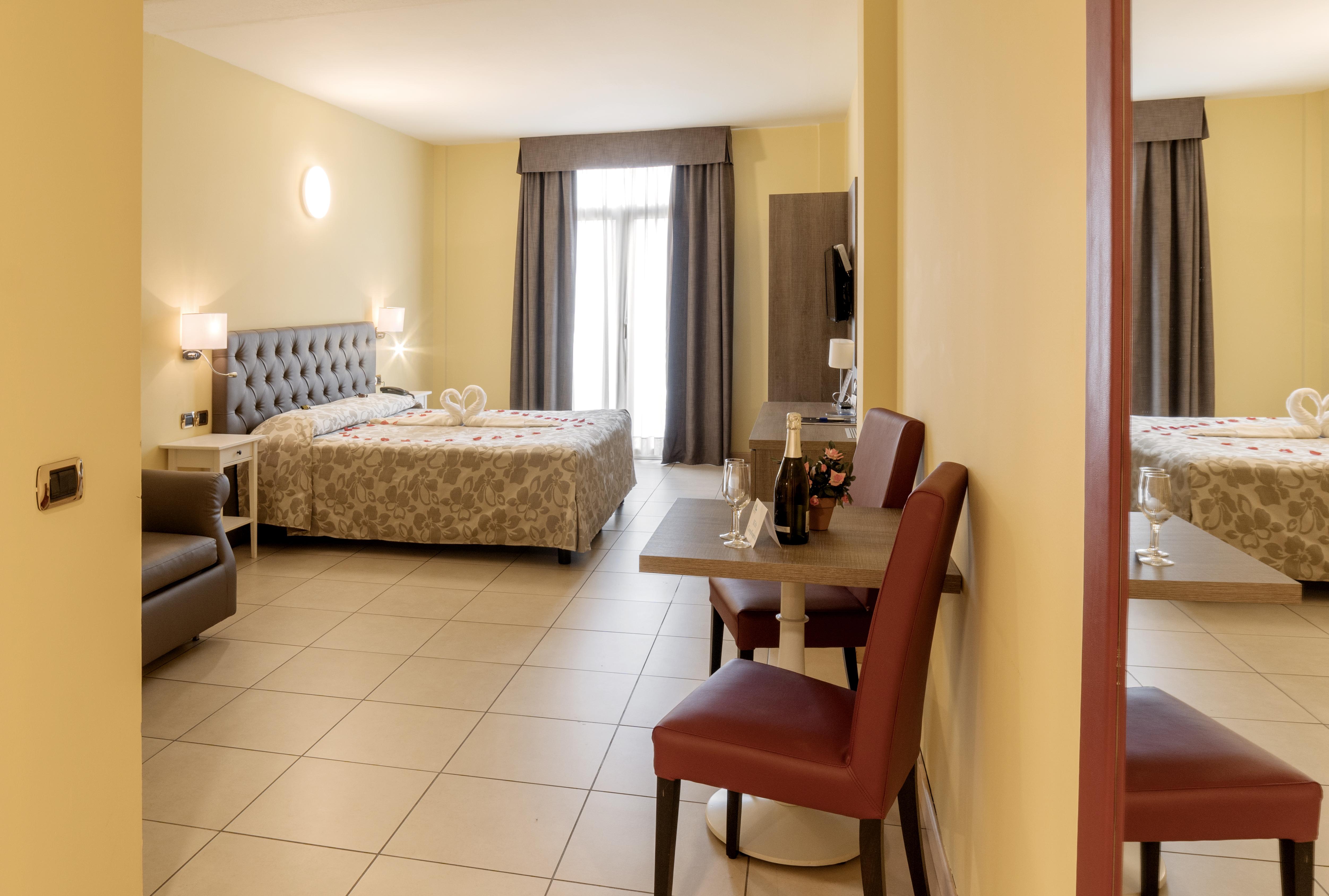 Hotel Lovere Resort & Spa Luaran gambar