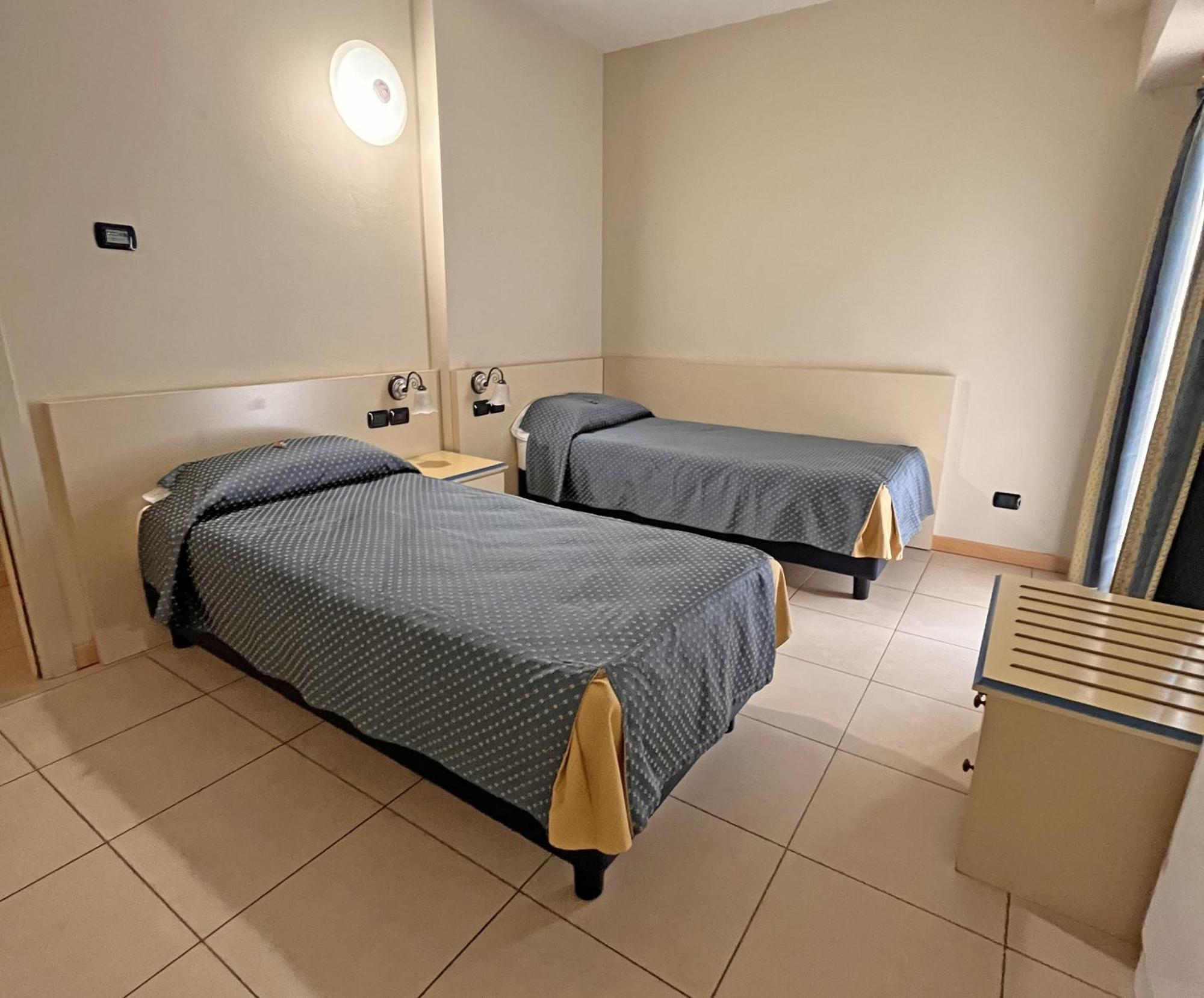 Hotel Lovere Resort & Spa Luaran gambar
