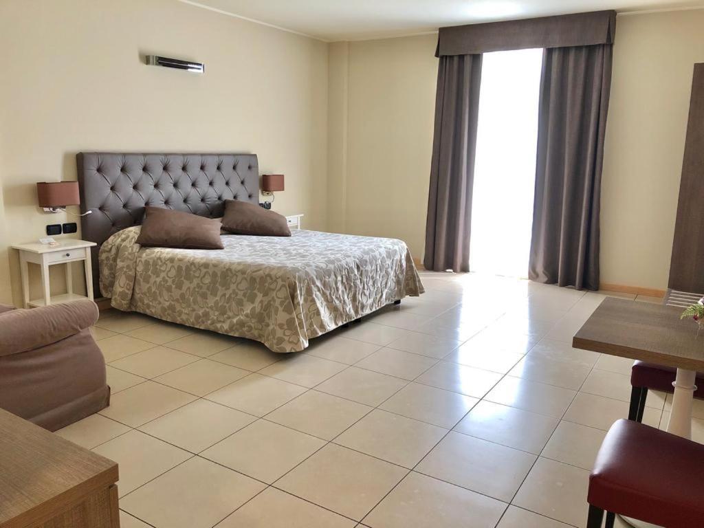 Hotel Lovere Resort & Spa Luaran gambar